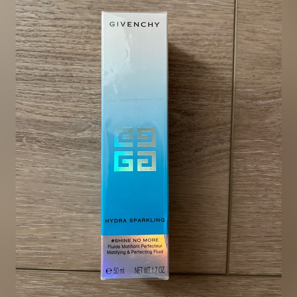 Givenchy Hydra Sparkling #Shine No More Matifying & Perfecting Fluid